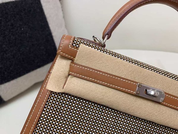 Hermès Kelly 25 Toile H Canvas and Barenia Faubourg Leather with Palladium Hardware