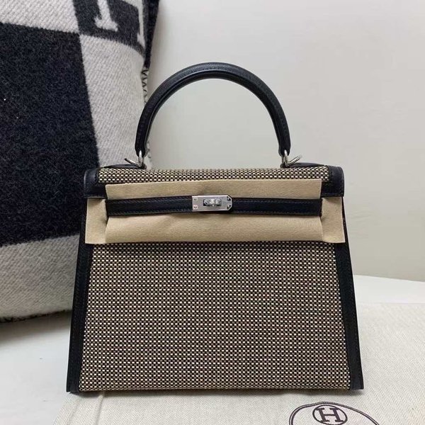 Hermès Kelly 25 Toile H and Swift Leather in Noir x Palladium Hardware