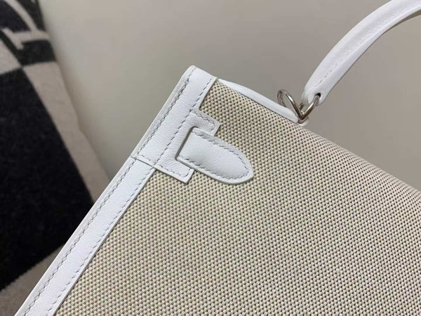Hermès Kelly 25 Ecru Toile & Veau Togo Blanc Argent