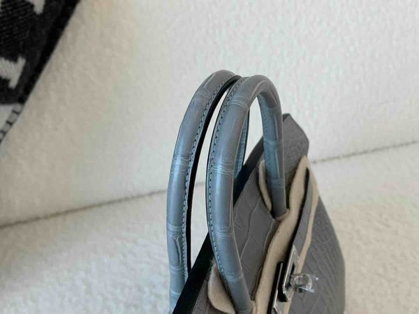 Hermès Birkin 25 Matte Alligator Mississippiensis Gris Perle x Palladium Hardware