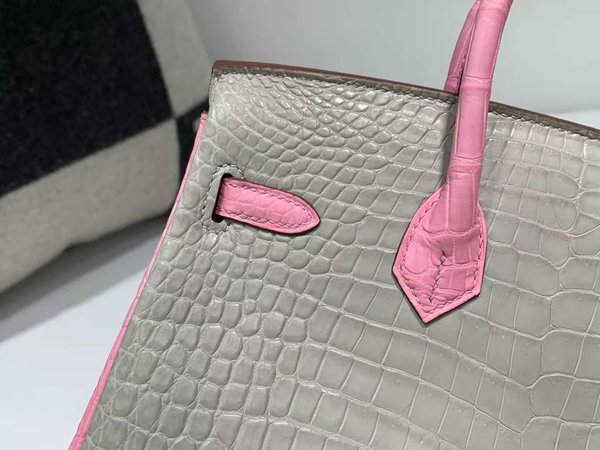 Hermès Birkin 25 Gris Perle and Rose Sakura Matte Alligator x palladium hardware