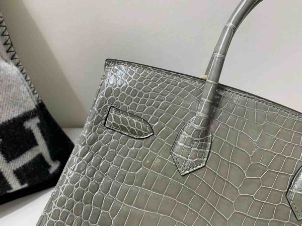 Hermès Birkin 30 Shiny Porosus Crocodile Gris Tourterelle x Palladium Hardware