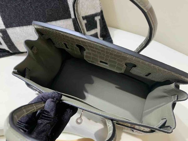 Hermès Birkin 30 Shiny Porosus Crocodile Gris Tourterelle x Palladium Hardware