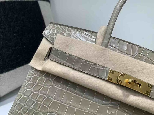 Hermès Birkin 30 Gris Tourterelle Shiny Porosus Crocodile / Gold Hardware