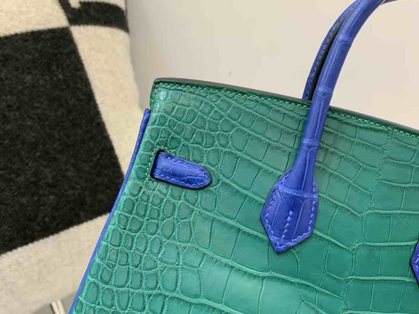 Hermès Birkin 25 Touch Vert Cypres & Bleu Electrique Matte Alligator x Gold Hardware