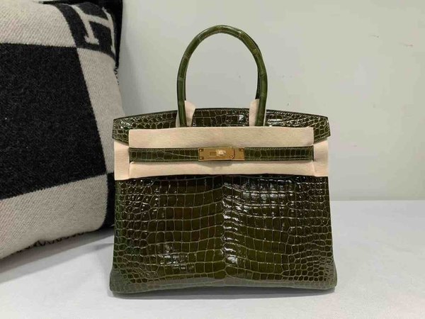 Hermès Birkin 30 Shiny Porosus Crocodile Vert Olive x Gold Hardware