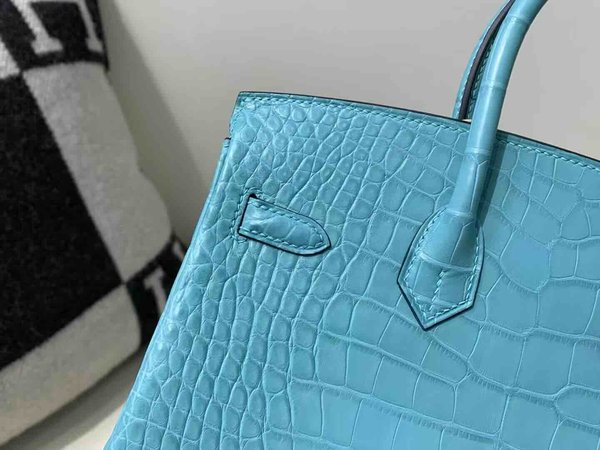 Hermès Birkin 25 Alligator Matte Blue Celeste x Palladium Hardware