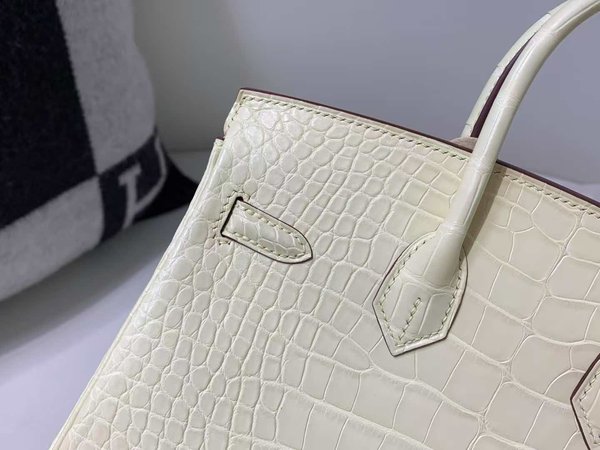 Hermès Birkin 25 Crocodile Pale Lemon x Gold Hardware