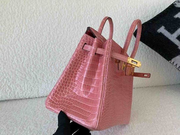 Hermès Birkin 25 Shiny Porosus Crocodile Rose Confetti x Gold Hardware