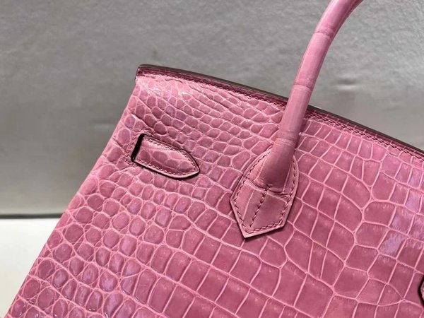 Hermès Birkin 30 Shiny Porosus Crocodile Summer Pink x Gold Hardware