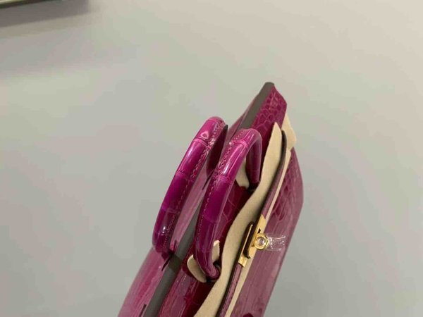 Hermès Birkin 25 Shiny Alligator Mississippiensis Violet Pourpre x Gold Hardware