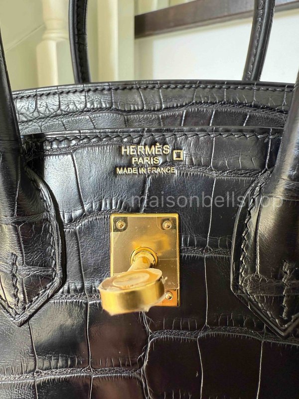 Hermès Birkin 25 Noir Matte Alligator x Gold Hardware
