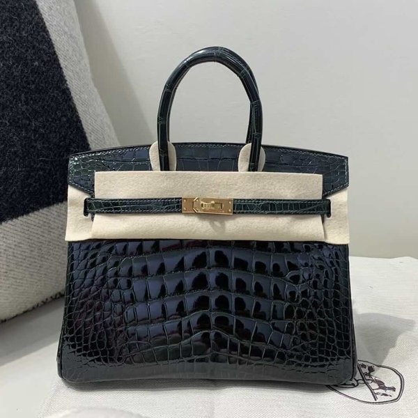 Hermès Birkin 25 Shiny Porosus Alligator, Noir x Gold Hardware