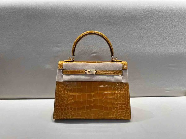 Hermès Kelly 25 Shiny American Alligator Amber Yellow (9D) x Gold Hardware