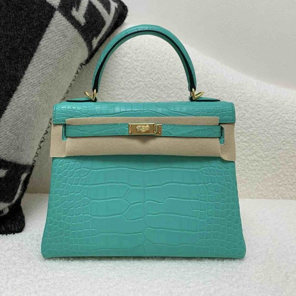 Hermès Kelly 25 Matte Alligator Lagoon with Gold Hardware