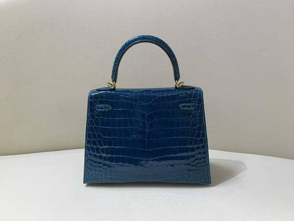 Hermès Kelly 25 Sellier Bleu Marine Shiny Porosus Crocodile / Gold Hardware