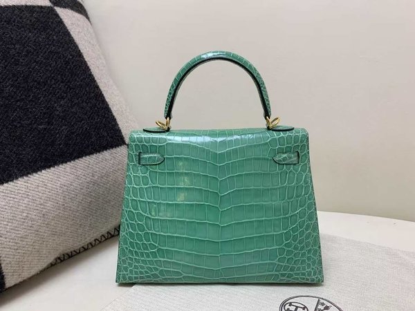 Hermès Kelly 25 Vert Jade Niloticus Crocodile Gold Hardware