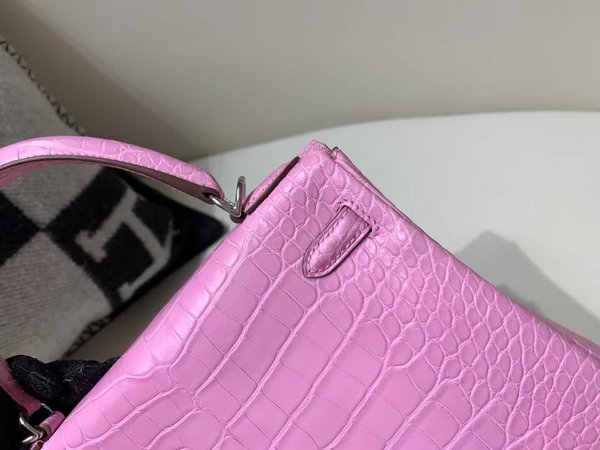 Hermès Kelly 25 Matte Alligator Sakura Pink – Palladium Hardware