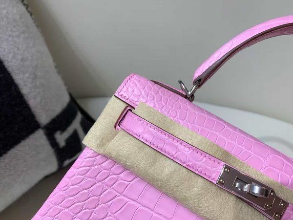 Hermès Kelly 25 Matte Alligator Sakura Pink – Palladium Hardware