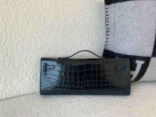 Hermès Kelly Cut 31 Shiny Porosus Crocodile Vert Rousseau x Gold Hardware