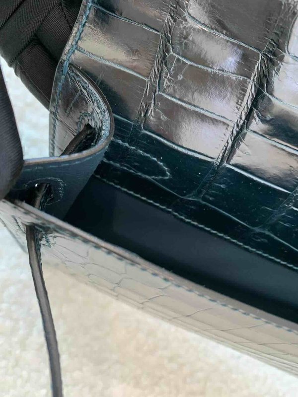 Hermès Kelly Cut 31 Shiny Porosus Crocodile Vert Rousseau x Gold Hardware