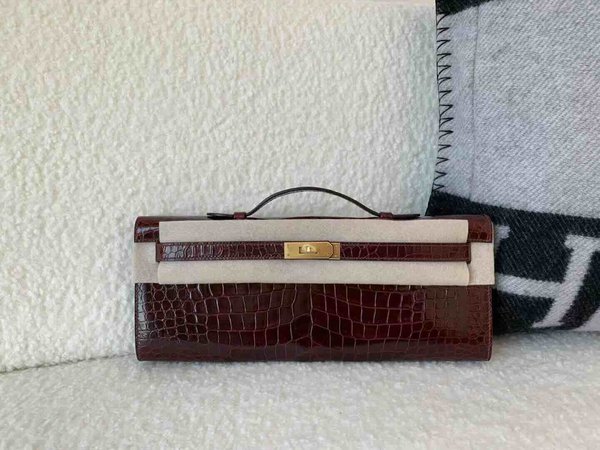 Hermès Kelly Cut 31 Shiny Porosus Crocodile Bordeaux x Gold Hardware