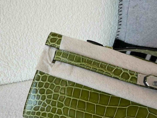 Hermès Kelly Cut 31 Shiny Porosus Crocodile Olive Green x Palladium Hardware