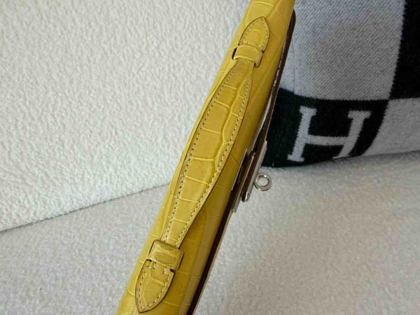 Kelly Cut 31 Matte Porosus Crocodile Soufre x Diamond Hardware