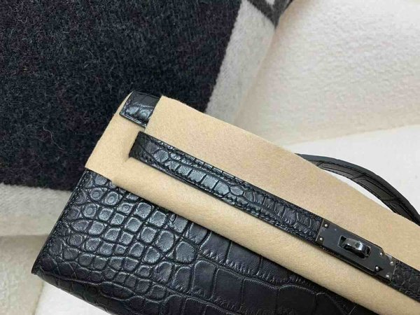 Hermès Kelly Cut 31 Matte Alligator Noir (Gunmetal)