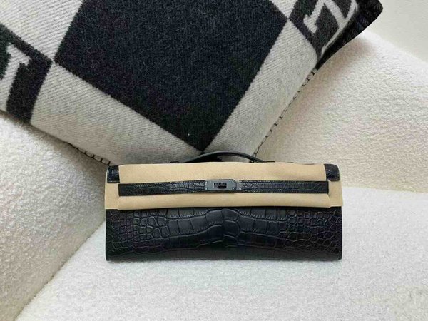 Hermès Kelly Cut 31 Matte Alligator Noir (Gunmetal)