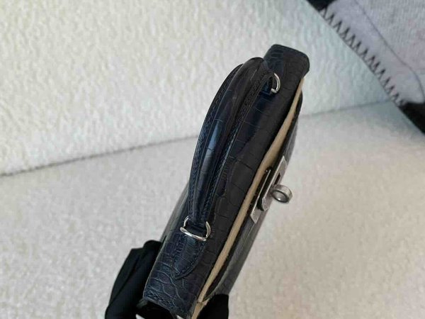 Hermès Mini Kelly II Matte Alligator Mississippiensis Bleu Nuit x Palladium Hardware