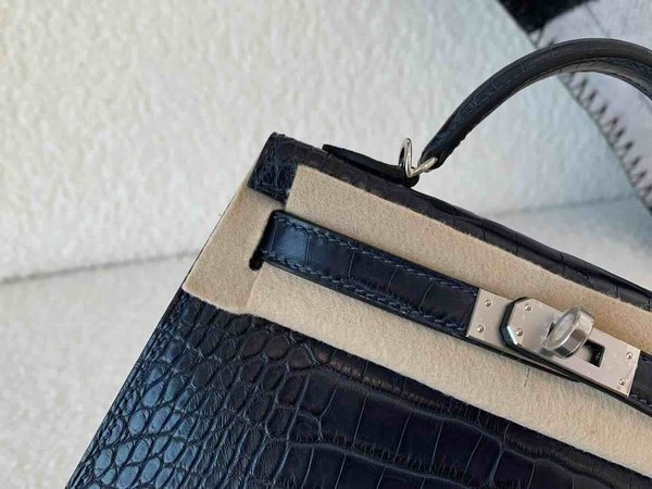Hermès Mini Kelly II Matte Alligator Mississippiensis Bleu Nuit x Palladium Hardware
