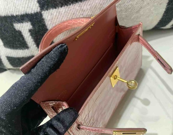 Hermès Mini Kelly II Shiny Alligator India Pink x Gold Hardware