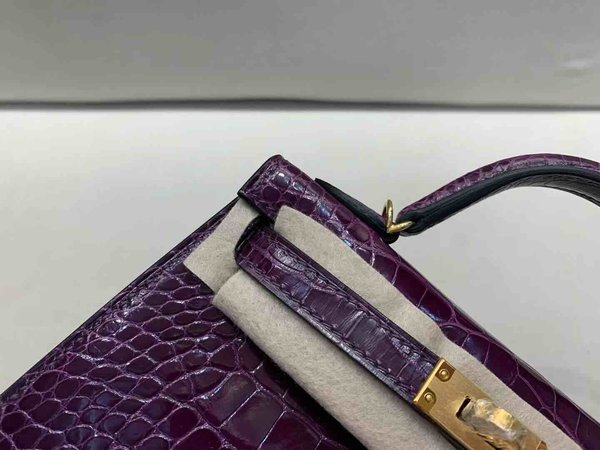 Hermès Mini Kelly II Shiny Alligator N5 Gallon Purple x Gold Hardware