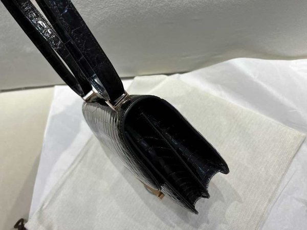 Hermès Constance 18 in Shiny Porosus Crocodile, Noir, Rose Gold Hardware