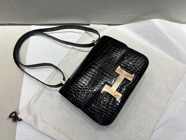 Hermès Constance 18 in Shiny Porosus Crocodile, Noir, Rose Gold Hardware