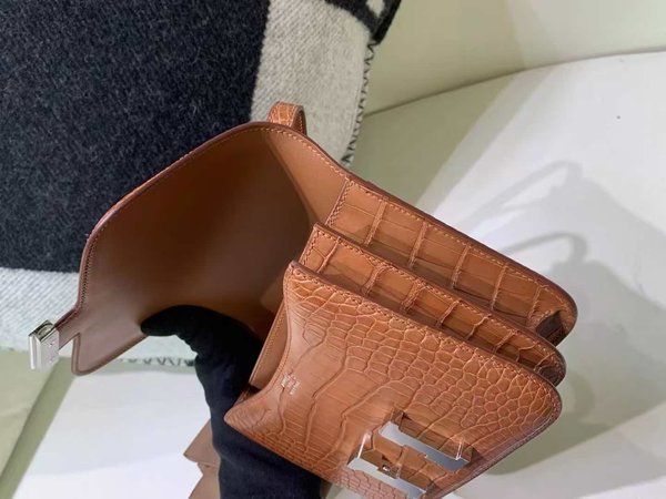 Hermès Constance 18 – Matte Alligator Gold / Palladium Hardware