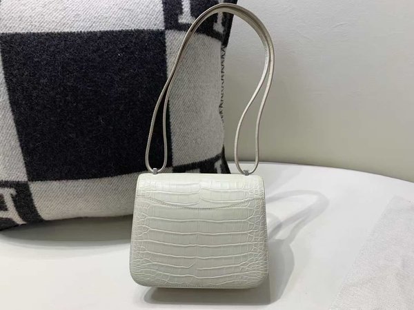 Hermès Constance Mini 18 Lizard Gris Perle with Palladium Hardware