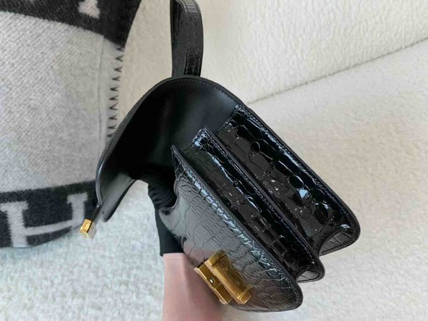 Hermès Constance 19 Shiny Alligator Noir x Gold Hardware