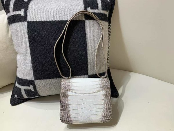 Hermès Constance 18 Himalaya Crocodile with Palladium Hardware