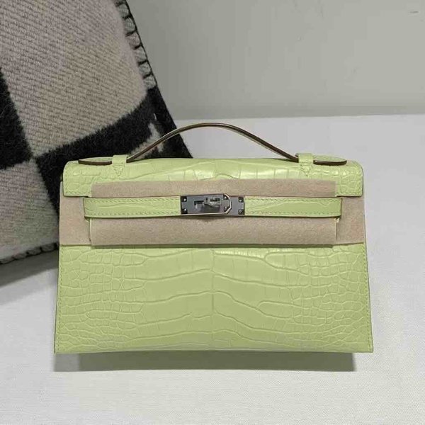 Hermès Kelly Pochette Matte Alligator Vert Yucca Palladium Hardware