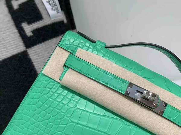 Hermès Kelly Pochette Matte Alligator Vert Jade Palladium Hardware