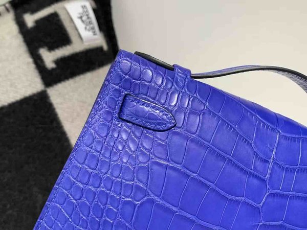 Hermès Kelly Pochette Matte Alligator Bleu Electrique Palladium Hardware