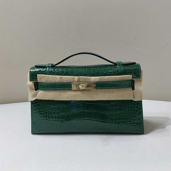 Hermès Kelly Pochette Shiny Alligator Vert Veronese GHW