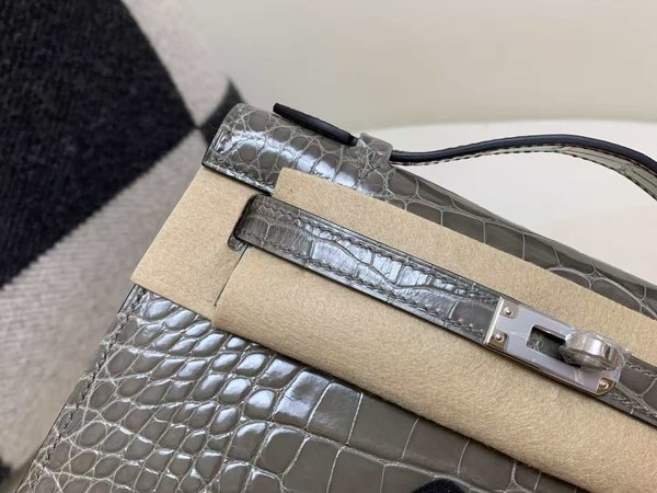 Hermès Kelly Pochette Crocodile Graphite with Palladium Hardware