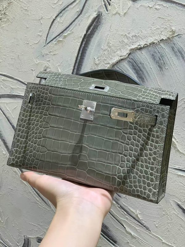 Hermès Kelly Pochette 25 Vert Cypress Shiny Alligator Bag