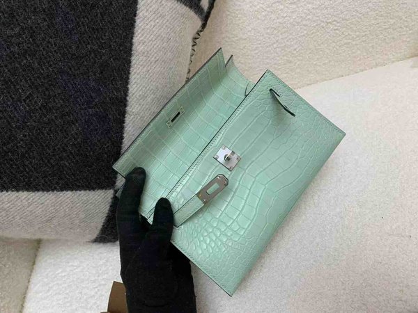 Mini Kelly I Matte Alligator Mint Green x Palladium Hardware
