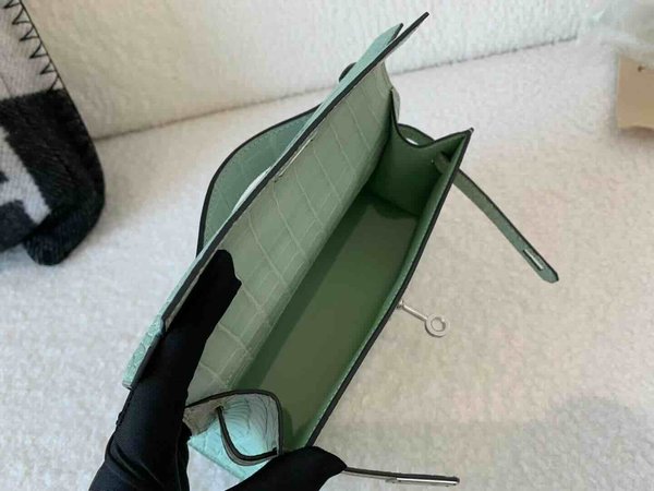 Hermès Matte Alligator Mississippiensis Mint Green (Vert Fizz) x Palladium