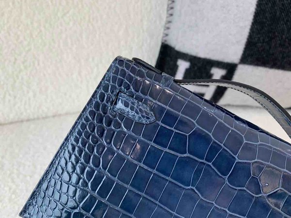 Hermès Pochette Shiny Porosus Crocodile Storm Blue x Palladium Hardware