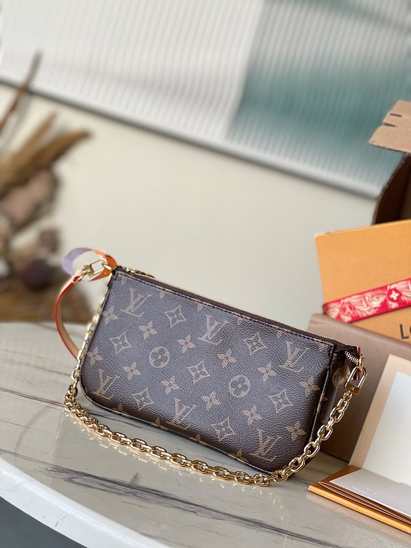 루이비통 포쉐트 악세수아 [매장가 200만원대]